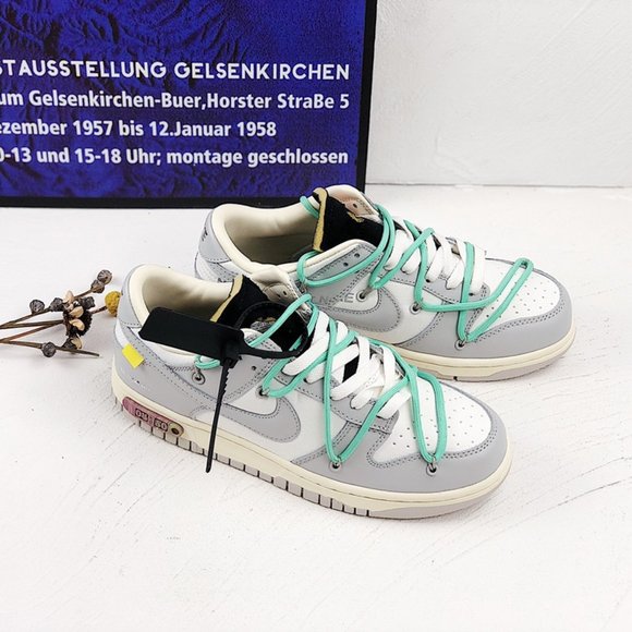 Off-White™ x Nike Dunk Low 